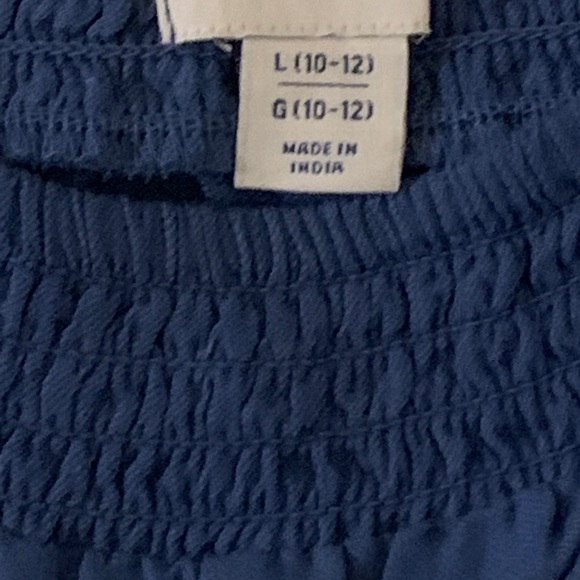 Girl’s Old Navy Patterned Blouse - Picture 2 of 2